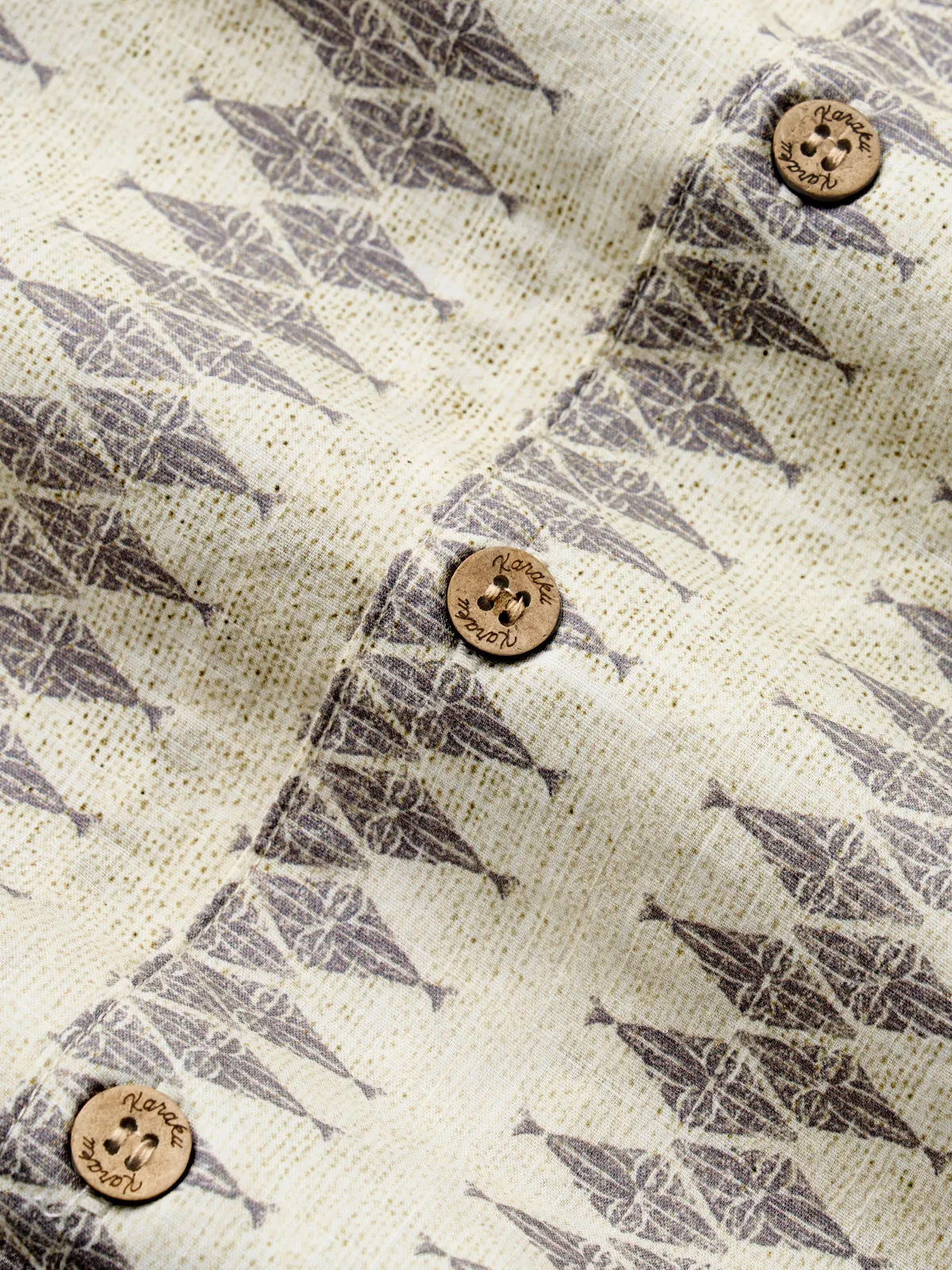 Blend Modern Hawaiian Style Cotton Camp Shirt