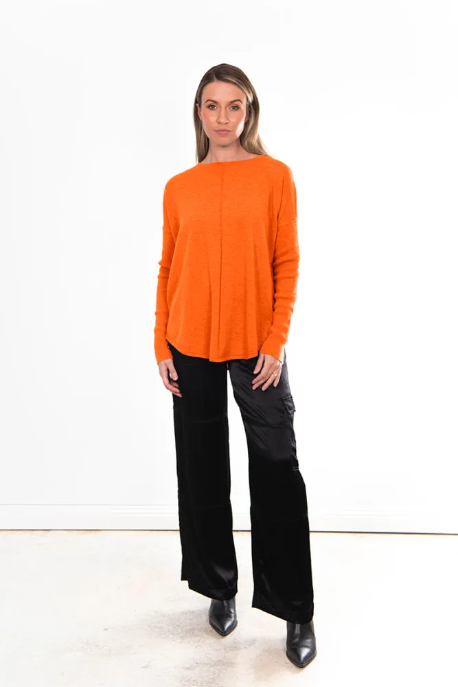 ESSENTIAL CURVED HEM CREW PULLOVER