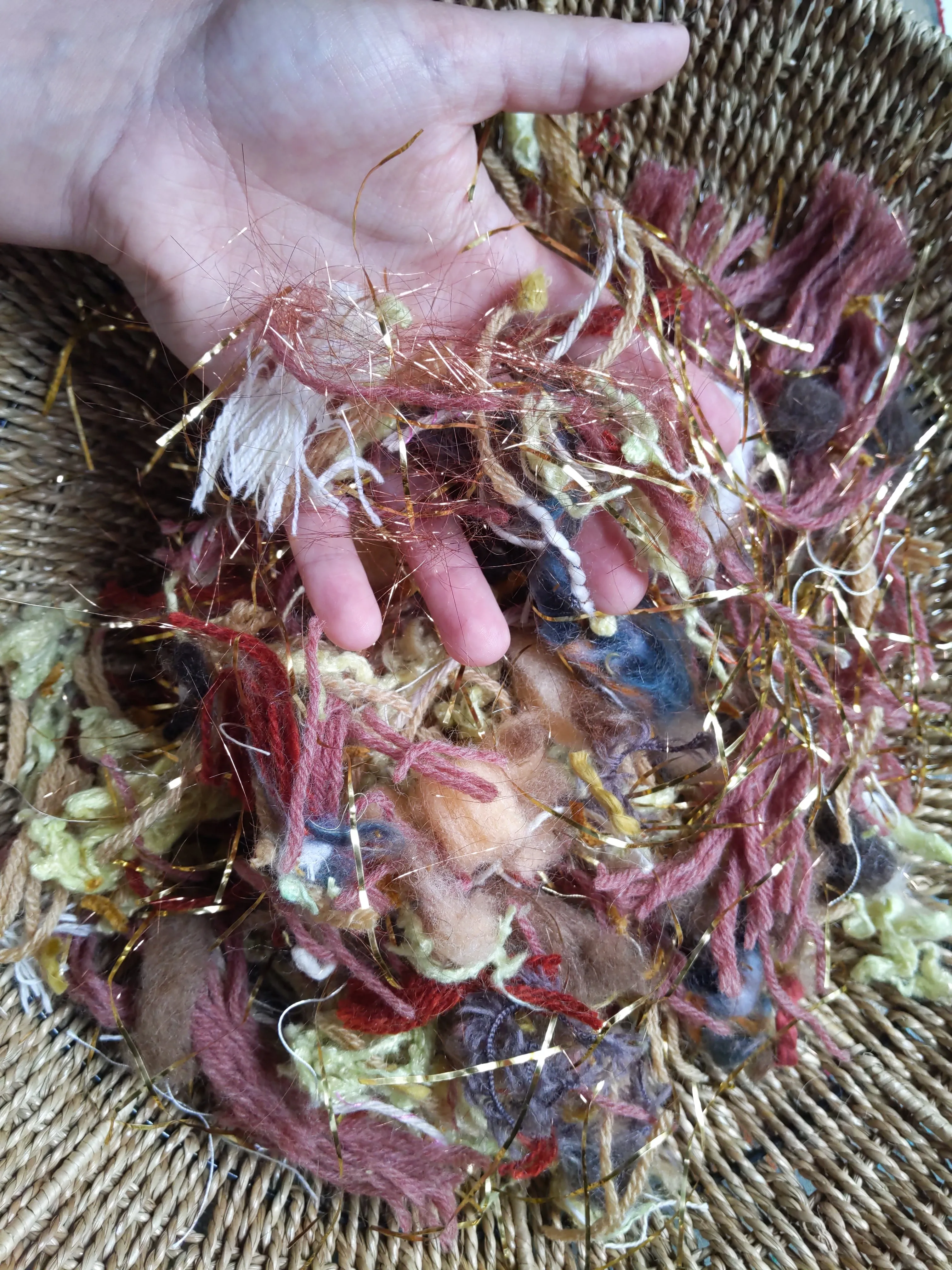 MILLAIS Recycled Fiber Blend for Carding, Weaving and Spinning - 3 oz