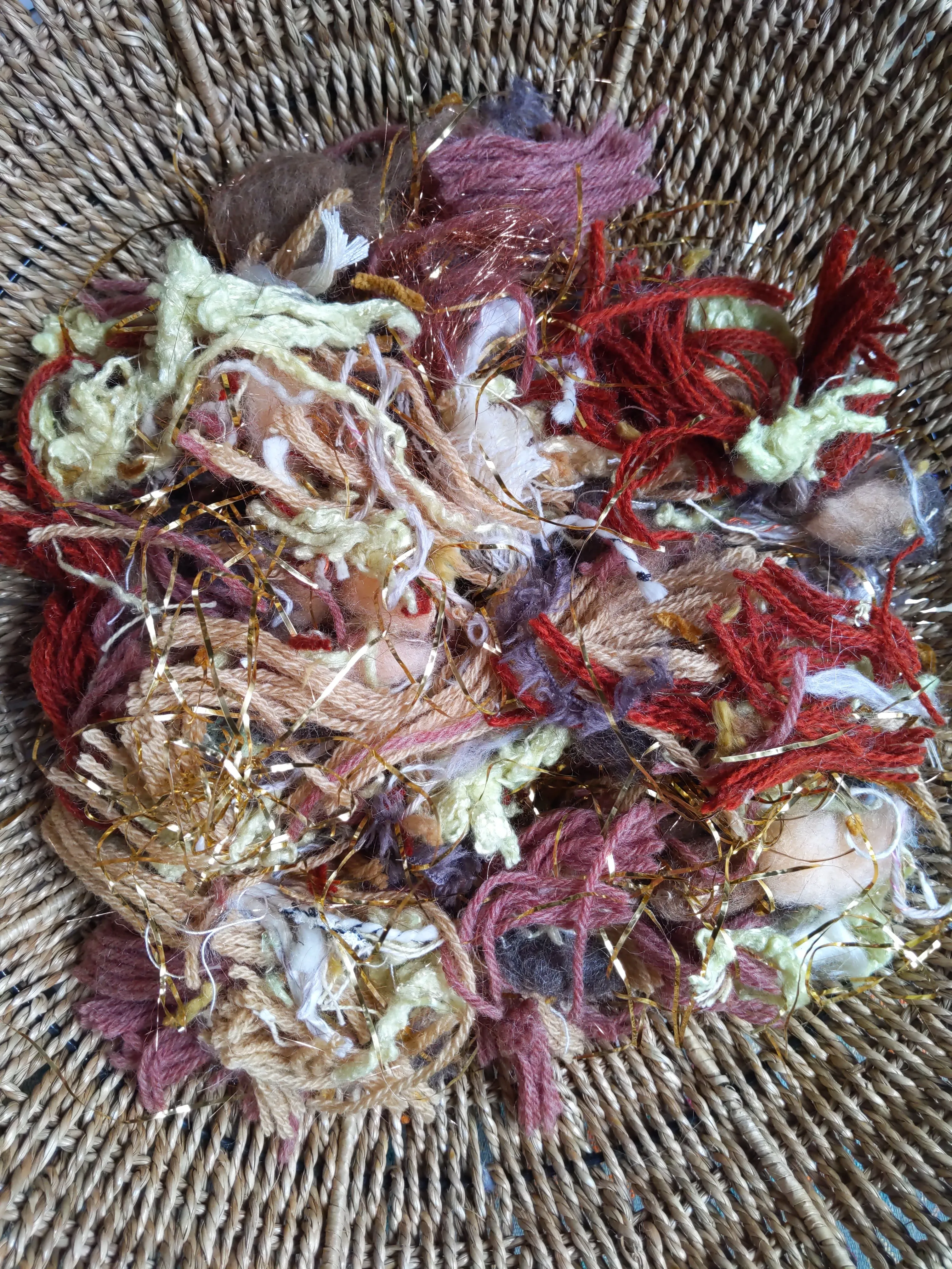 MILLAIS Recycled Fiber Blend for Carding, Weaving and Spinning - 3 oz
